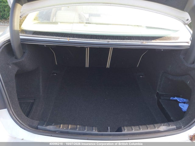 40086218 :رقم المزاد ، WBA3B3C5XDF532808 vin ، 2013 Bmw 328i Xdrive/xdrive Classic Line مزاد بيع