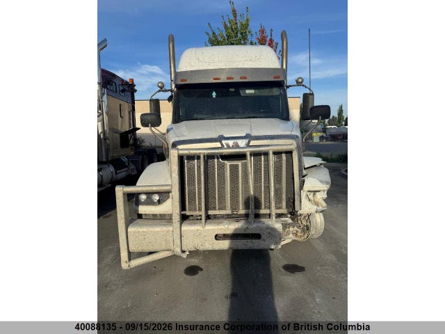 40088135 :رقم المزاد ، 5KJJBWDR1PLNW7064 vin ، 2023 Western Star 4800 Set Back Axle مزاد بيع