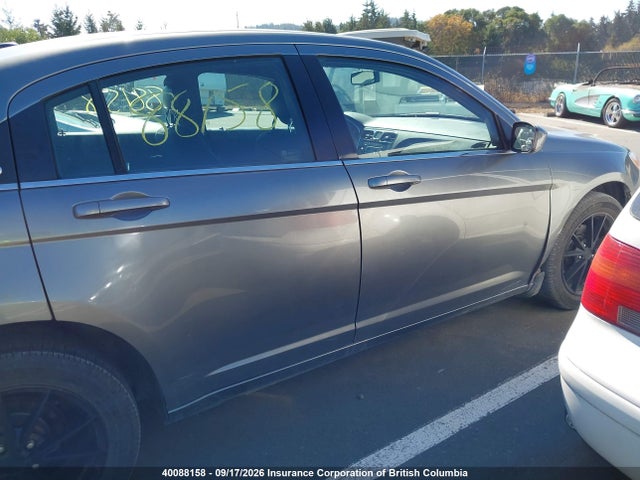 40088158 :رقم المزاد ، 1C3CCBAB9DN616986 vin ، 2013 Chrysler 200 مزاد بيع