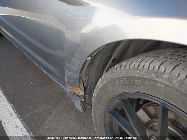 40088158 :رقم المزاد ، 1C3CCBAB9DN616986 vin ، 2013 Chrysler 200 مزاد بيع