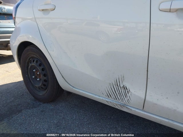 JTDKDTB38G1124835 Toyota Prius