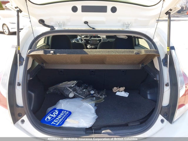 JTDKDTB38G1124835 Toyota Prius
