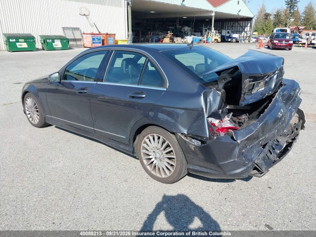 40088213 :رقم المزاد ، WDDGF8FB2BF558393 vin ، 2011 Mercedes-benz C 250 4matic مزاد بيع