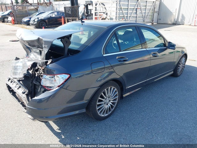40088213 :رقم المزاد ، WDDGF8FB2BF558393 vin ، 2011 Mercedes-benz C 250 4matic مزاد بيع