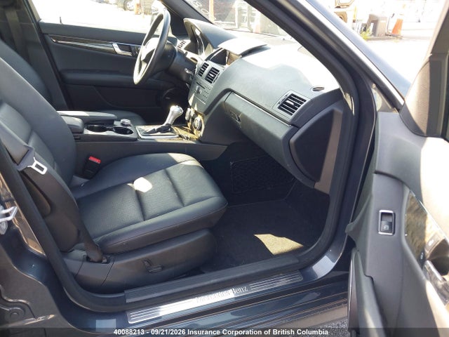 40088213 :رقم المزاد ، WDDGF8FB2BF558393 vin ، 2011 Mercedes-benz C 250 4matic مزاد بيع