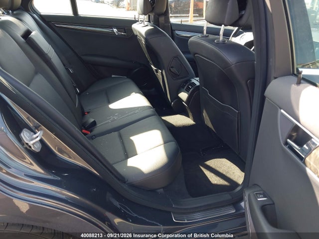 40088213 :رقم المزاد ، WDDGF8FB2BF558393 vin ، 2011 Mercedes-benz C 250 4matic مزاد بيع