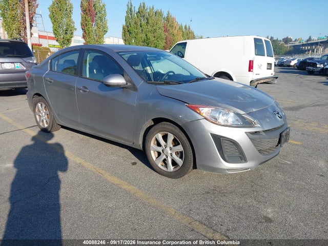 40088246 :رقم المزاد ، JM1BL1UF8B1366984 vin ، 2011 Mazda Mazda3 Gx مزاد بيع