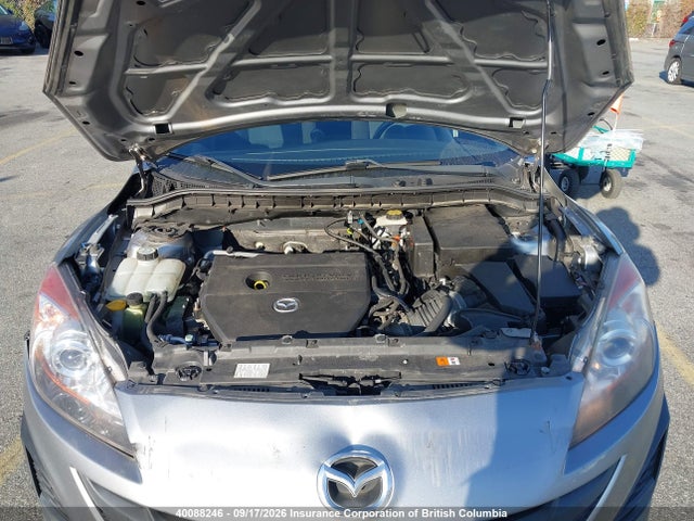 40088246 :رقم المزاد ، JM1BL1UF8B1366984 vin ، 2011 Mazda Mazda3 Gx مزاد بيع