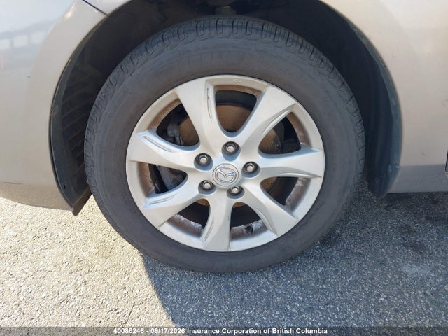 40088246 :رقم المزاد ، JM1BL1UF8B1366984 vin ، 2011 Mazda Mazda3 Gx مزاد بيع