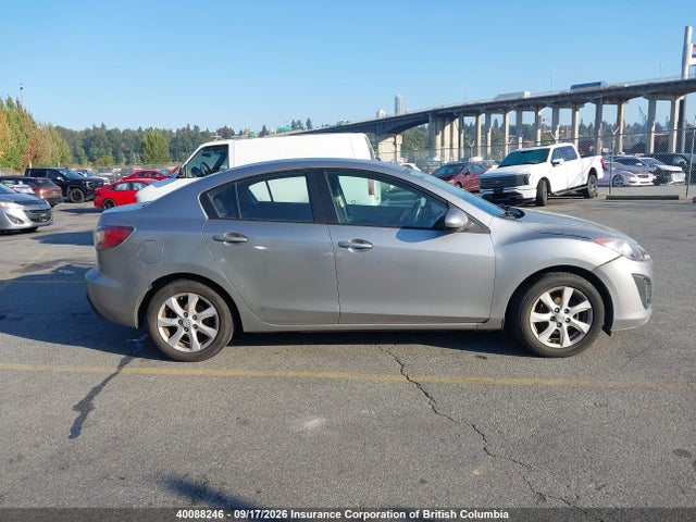 40088246 :رقم المزاد ، JM1BL1UF8B1366984 vin ، 2011 Mazda Mazda3 Gx مزاد بيع