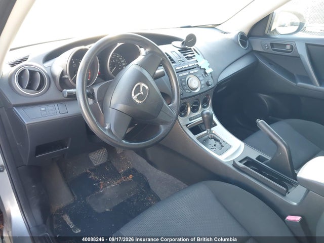 40088246 :رقم المزاد ، JM1BL1UF8B1366984 vin ، 2011 Mazda Mazda3 Gx مزاد بيع
