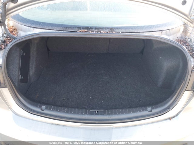 40088246 :رقم المزاد ، JM1BL1UF8B1366984 vin ، 2011 Mazda Mazda3 Gx مزاد بيع