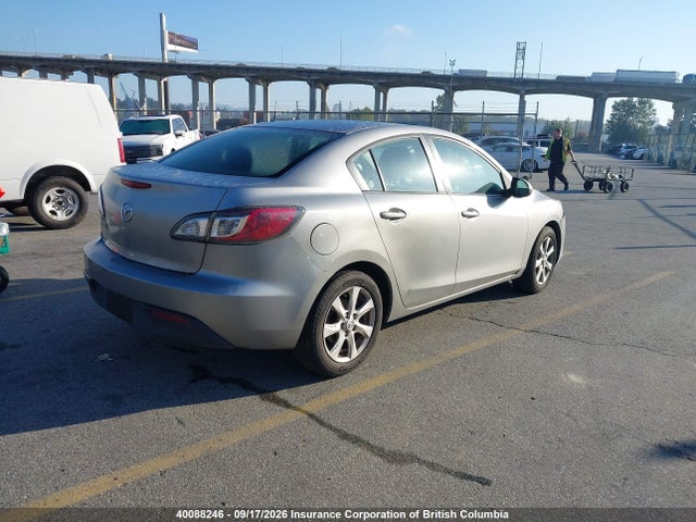 40088246 :رقم المزاد ، JM1BL1UF8B1366984 vin ، 2011 Mazda Mazda3 Gx مزاد بيع