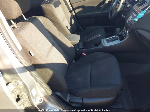 40088246 :رقم المزاد ، JM1BL1UF8B1366984 vin ، 2011 Mazda Mazda3 Gx مزاد بيع