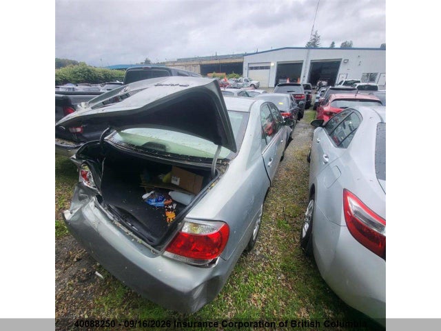 40088250 :رقم المزاد ، 4T1BE32K35U592564 vin ، 2005 Toyota Camry مزاد بيع