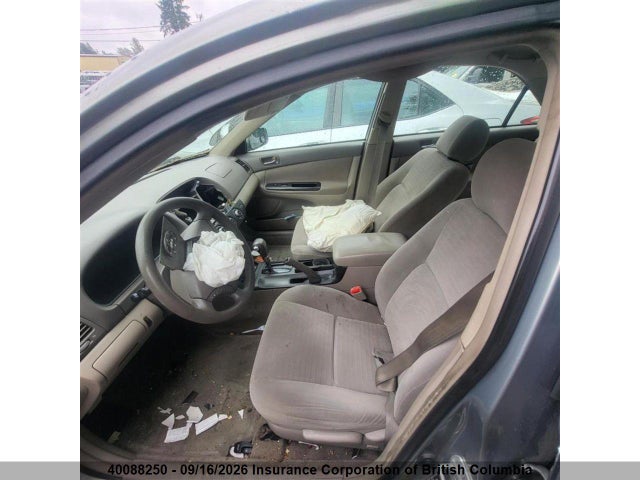 40088250 :رقم المزاد ، 4T1BE32K35U592564 vin ، 2005 Toyota Camry مزاد بيع