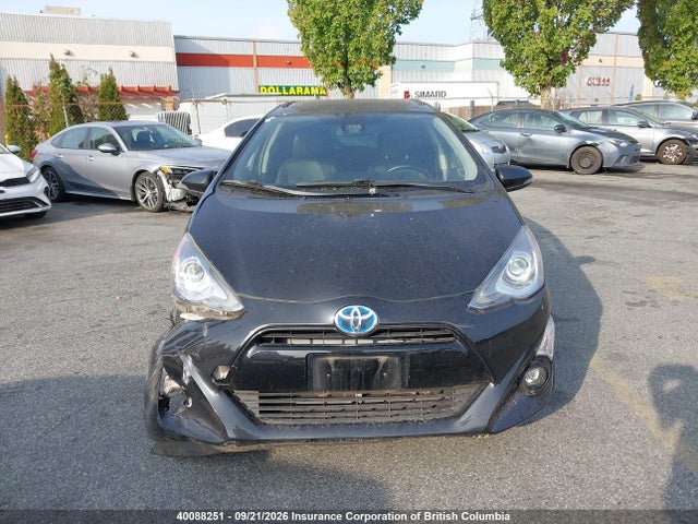 Toyota Prius 2016 JTDKDTB30G1118043 Image 13