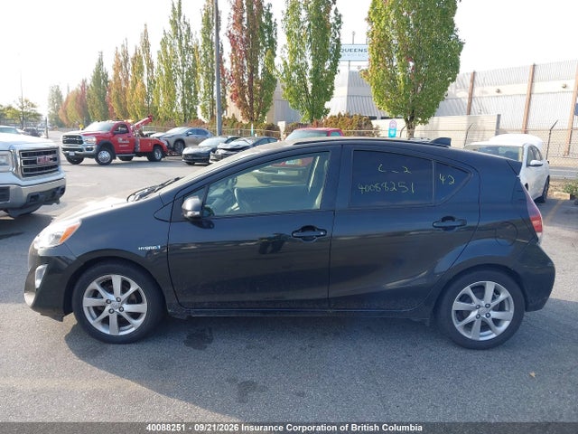 Toyota Prius 2016 JTDKDTB30G1118043 Image 15
