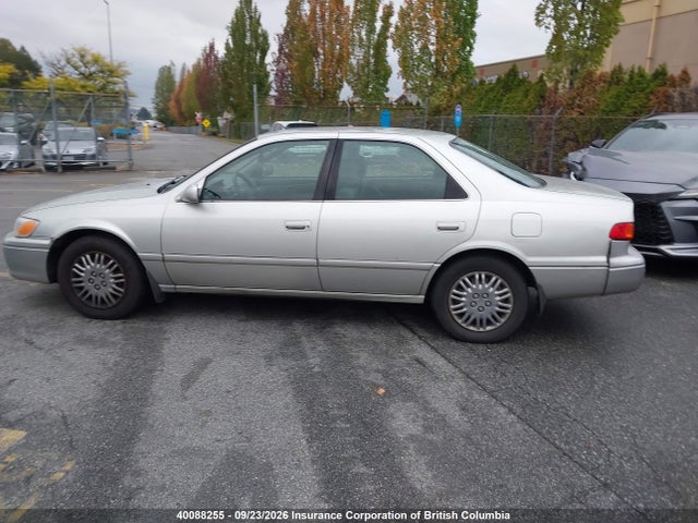Auction sale of the 2001 Toyota Camry, vin: JT2BG22K110533063, lot number: 40088255