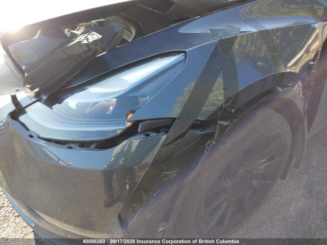 Tesla Model Y 2023 LRWYGDFD1PC225632 Image 6