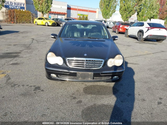 40088302 :رقم المزاد ، WDBRF61J42F252770 vin ، 2002 Mercedes-benz C 240 Classic/elegance/sport مزاد بيع