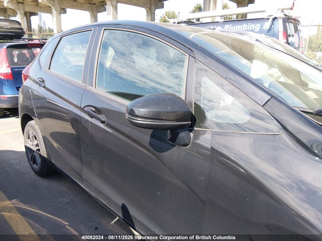 Продажа на аукционе авто 2017 Honda Fit Lx, vin: 3HGGK5H58HM100945, номер лота: 40082024