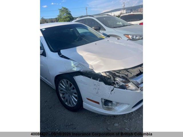 2011 Ford Fusion Hybrid მანქანა იყიდება აუქციონზე, vin: 3FADP0L35BR245324, აუქციონის ნომერი: 40088437