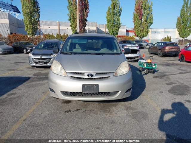 40088438 :رقم المزاد ، 5TDZK29C77S068426 vin ، 2007 Toyota Sienna Ce مزاد بيع