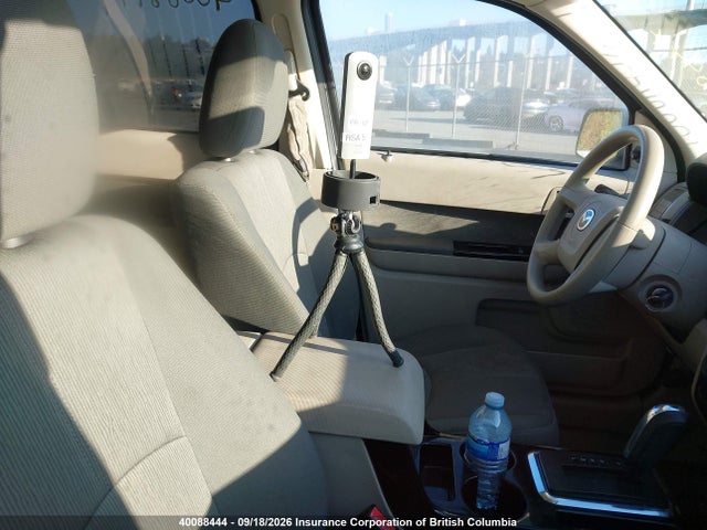 Aukcja sprzedaży 2011 Mazda Tribute Gx I4, vin: 4F2CY9C70BKM00215, numer aukcji: 40088444