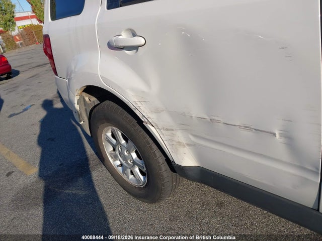 Aukcja sprzedaży 2011 Mazda Tribute Gx I4, vin: 4F2CY9C70BKM00215, numer aukcji: 40088444