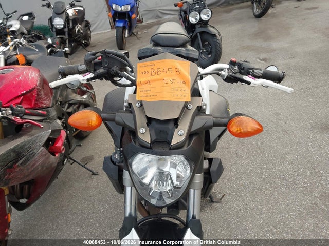 Yamaha FZ07 2015 JYARM06N0FA001324 Image 12