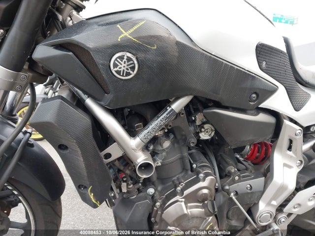 Yamaha FZ07 2015 JYARM06N0FA001324 Image 20