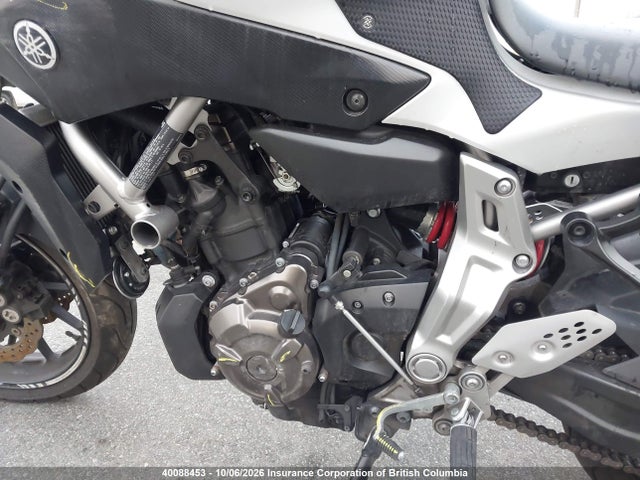 Yamaha FZ07 2015 JYARM06N0FA001324 Image 9