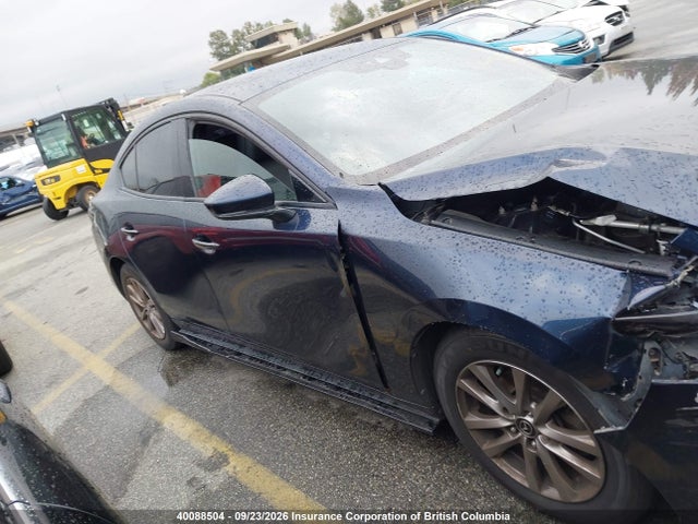 Продажа на аукционе авто 2019 Mazda Mazda3, vin: 3MZBPADM4KM100705, номер лота: 40088504
