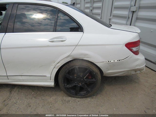 40088515 :رقم المزاد ، WDDGF8HBXAF468548 vin ، 2010 Mercedes-benz C 350 4mati مزاد بيع