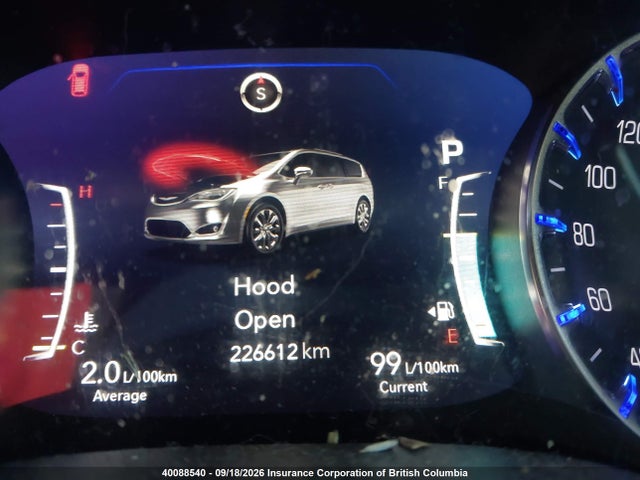 40088540 :رقم المزاد ، 2C4RC1EG9JR102950 vin ، 2018 Chrysler Pacifica Touring L Plus مزاد بيع