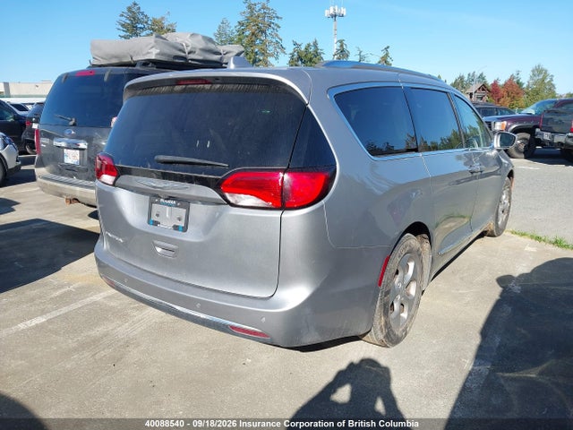 40088540 :رقم المزاد ، 2C4RC1EG9JR102950 vin ، 2018 Chrysler Pacifica Touring L Plus مزاد بيع