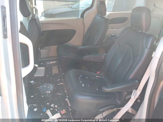 40088540 :رقم المزاد ، 2C4RC1EG9JR102950 vin ، 2018 Chrysler Pacifica Touring L Plus مزاد بيع
