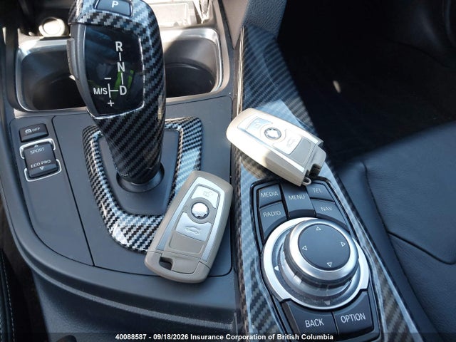 2013 Bmw 320i მანქანა იყიდება აუქციონზე, vin: WBA3C3C57DF146618, აუქციონის ნომერი: 40088587