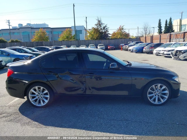 2013 Bmw 320i მანქანა იყიდება აუქციონზე, vin: WBA3C3C57DF146618, აუქციონის ნომერი: 40088587
