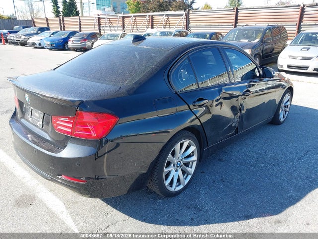 2013 Bmw 320i მანქანა იყიდება აუქციონზე, vin: WBA3C3C57DF146618, აუქციონის ნომერი: 40088587