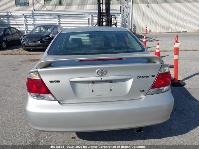 40088594 :رقم المزاد ، 4T1BA32K35U509470 vin ، 2005 Toyota Camry مزاد بيع