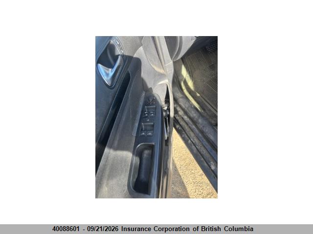 Продажа на аукционе авто 2010 Volkswagen Golf, vin: 3VWKL7AJ4AM627084, номер лота: 40088601