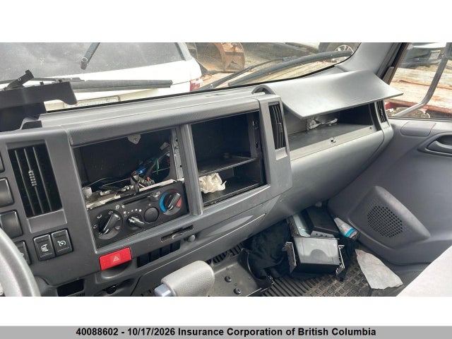40088602 :رقم المزاد ، JALE5W16XH7302880 vin ، 2017 Isuzu Nrr مزاد بيع