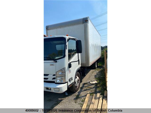 40088602 :رقم المزاد ، JALE5W16XH7302880 vin ، 2017 Isuzu Nrr مزاد بيع
