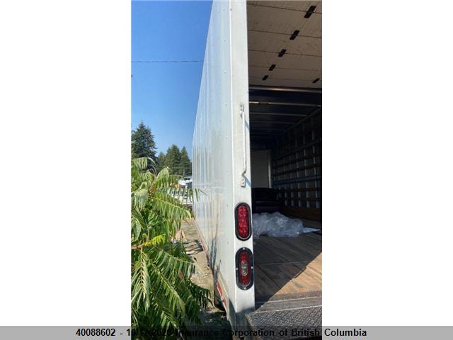 40088602 :رقم المزاد ، JALE5W16XH7302880 vin ، 2017 Isuzu Nrr مزاد بيع