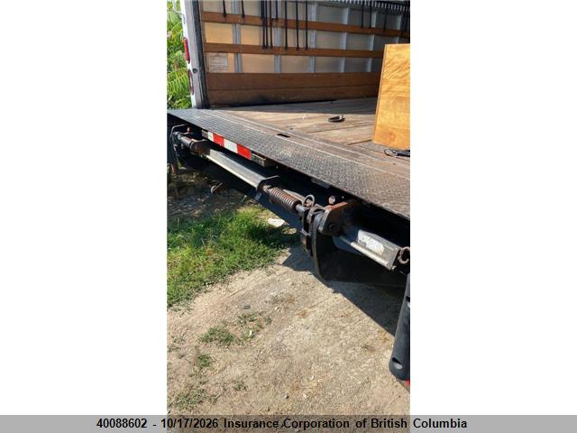 40088602 :رقم المزاد ، JALE5W16XH7302880 vin ، 2017 Isuzu Nrr مزاد بيع