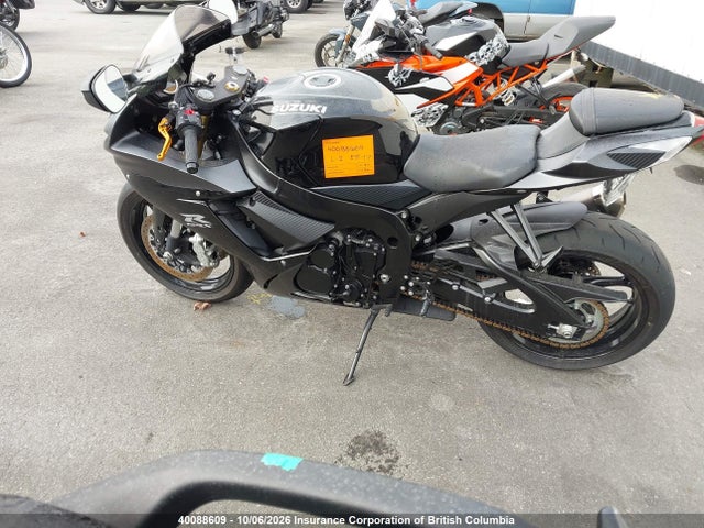 40088609 :رقم المزاد ، JS1GR7MA8R7101673 vin ، 2024 Suzuki Gsx-r750 مزاد بيع