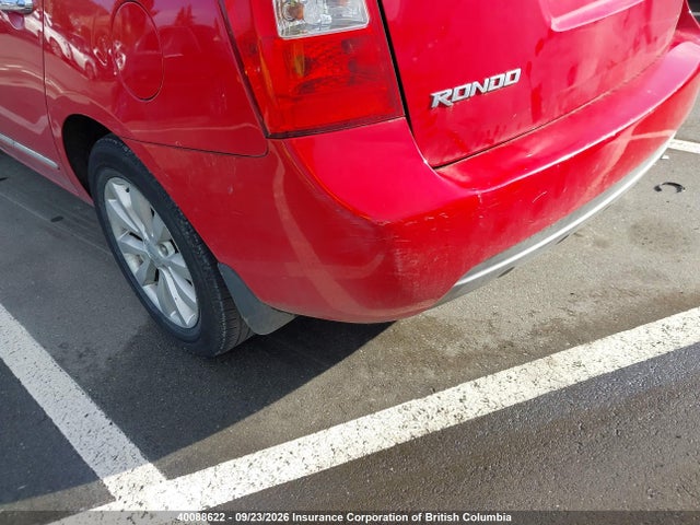 40088622 :رقم المزاد ، KNAHH8A84B7343884 vin ، 2011 Kia Rondo مزاد بيع
