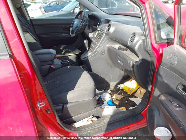 40088622 :رقم المزاد ، KNAHH8A84B7343884 vin ، 2011 Kia Rondo مزاد بيع